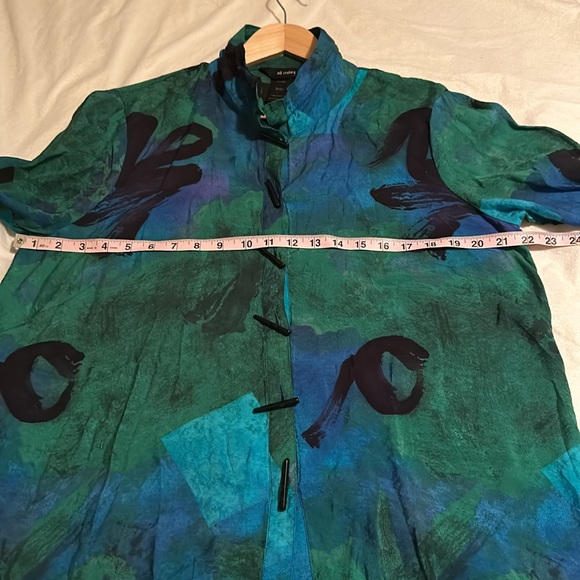 Ali Miles 80% rayon 20% nylon button-down top - Picture 9 of 10